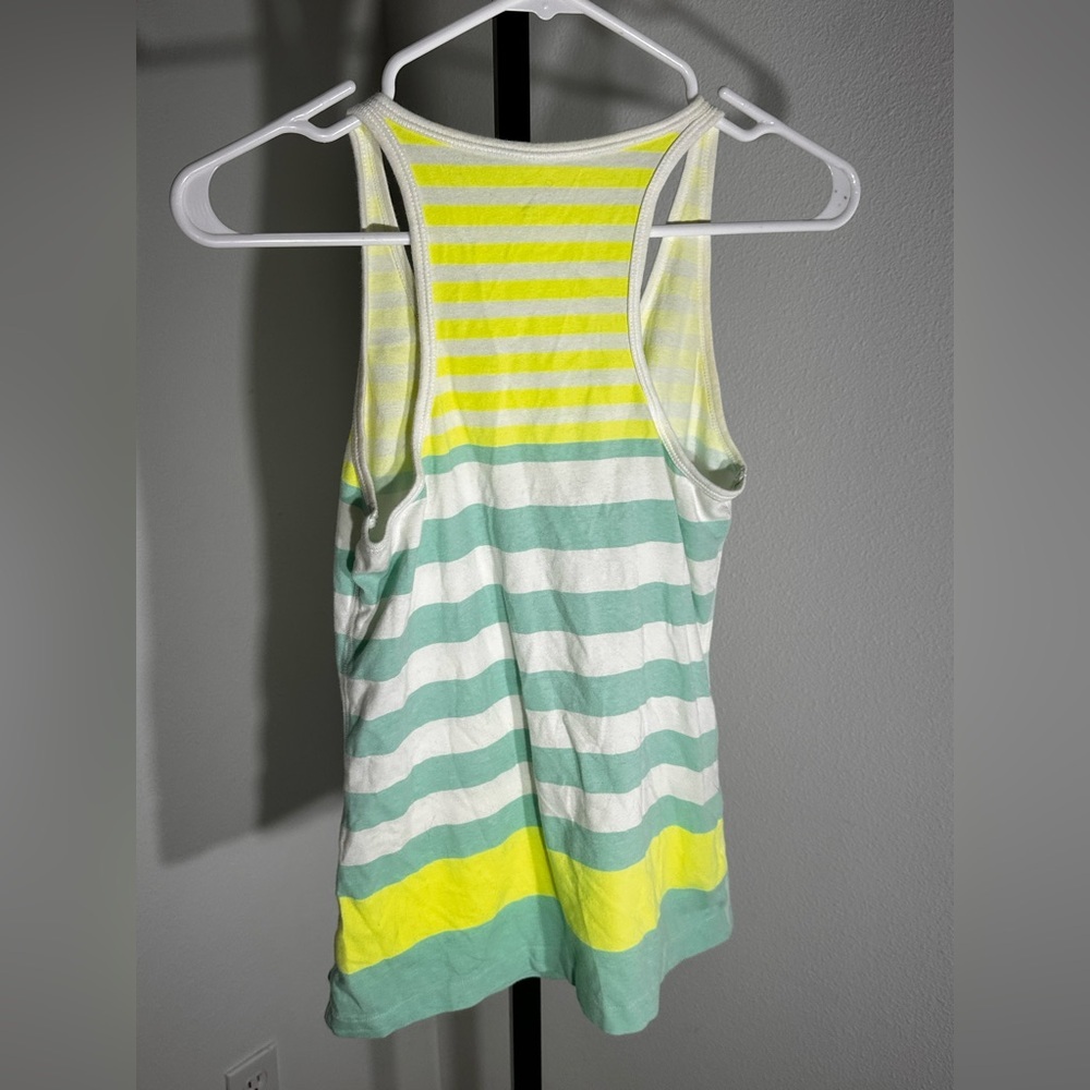 Gap fit size small tank top - Picture 3 of 3